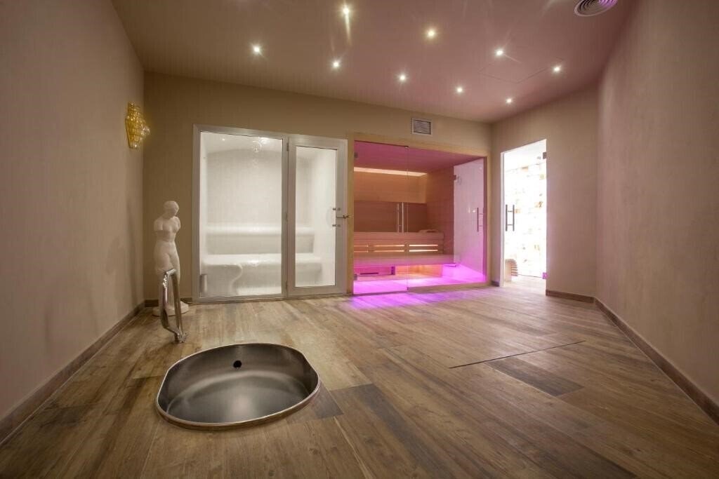 Fotografii Bringue 3*