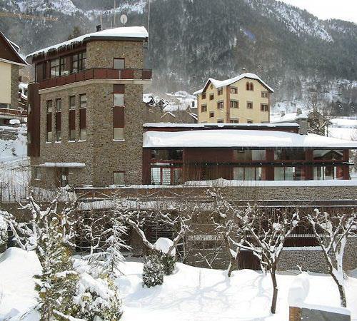 Hotel Naudi 3*
