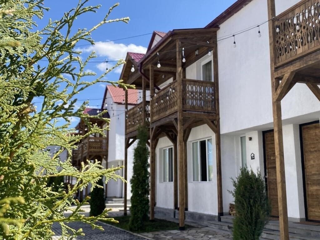 Fotografii Motives Inn Dilijan 4*