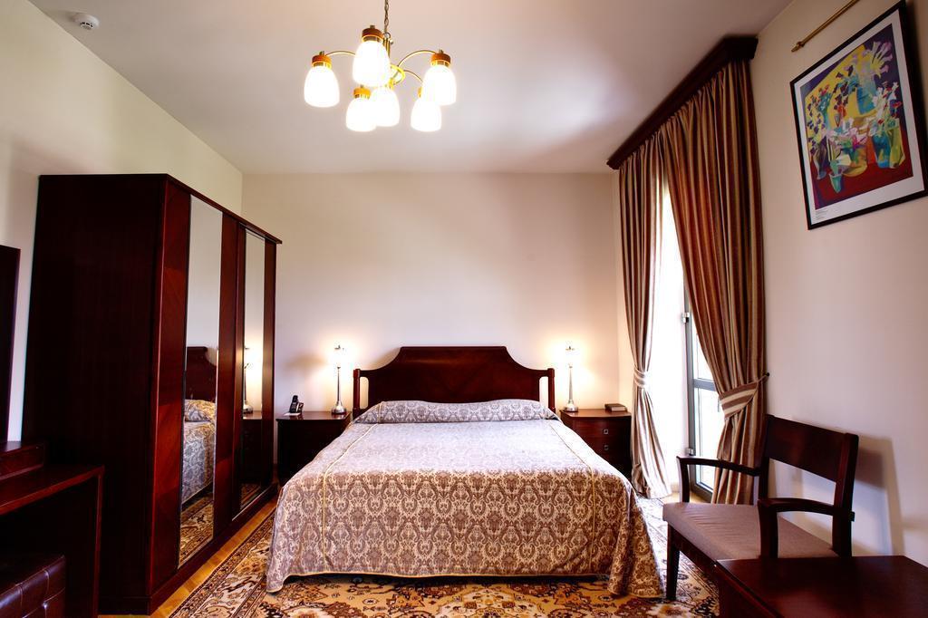 Фото Latar Hotel Complex 5*