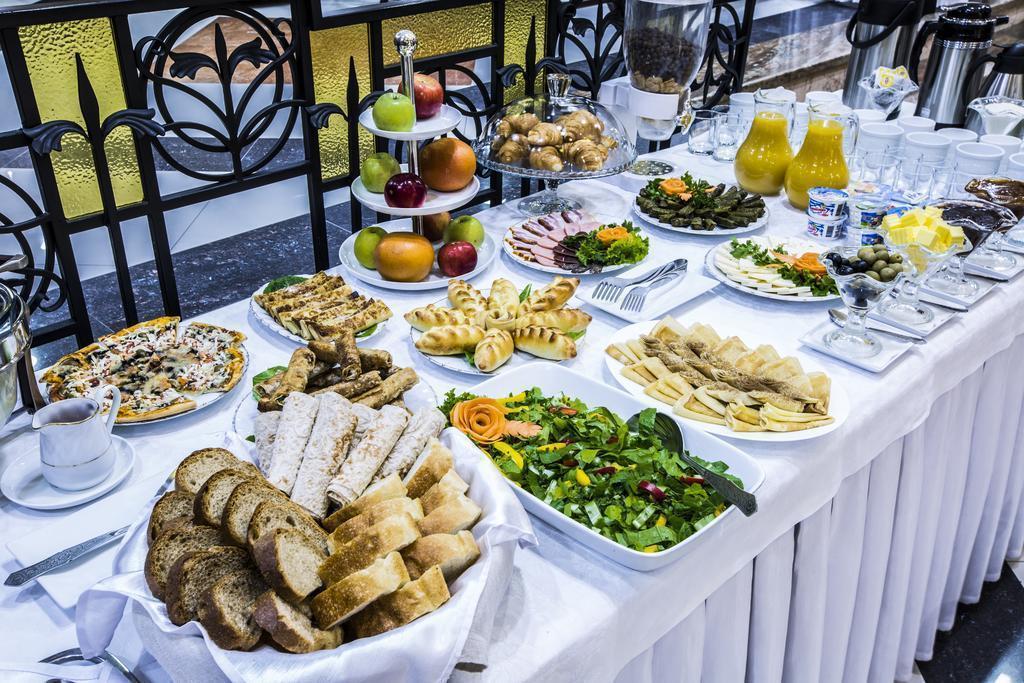 Фотография Yerevan Deluxe Hotel 3*