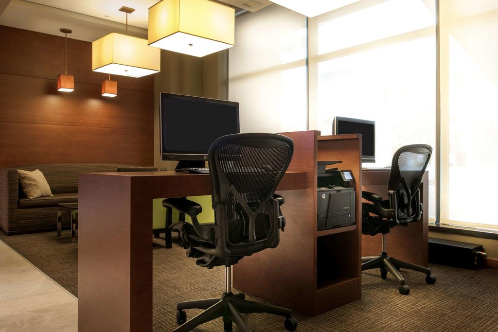 Fotografii Hyatt Place Yerevan 4*