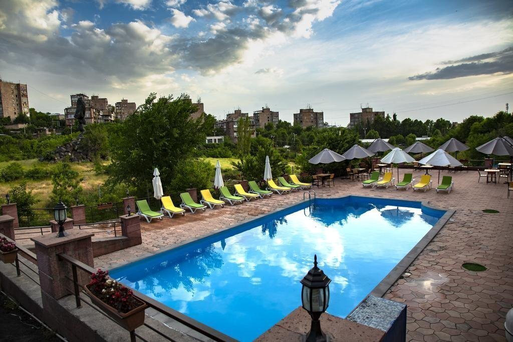 Imaginea Nork Residence 4*