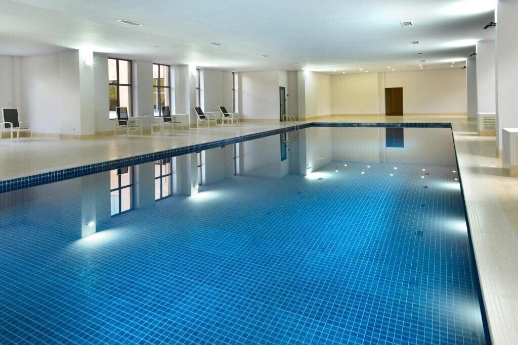 Imaginea Ani Grand + 4*