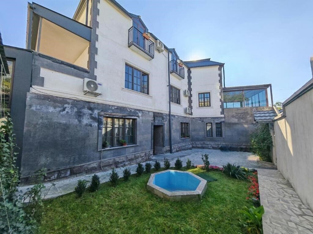 Hotel Blur Inn Gallery 3*