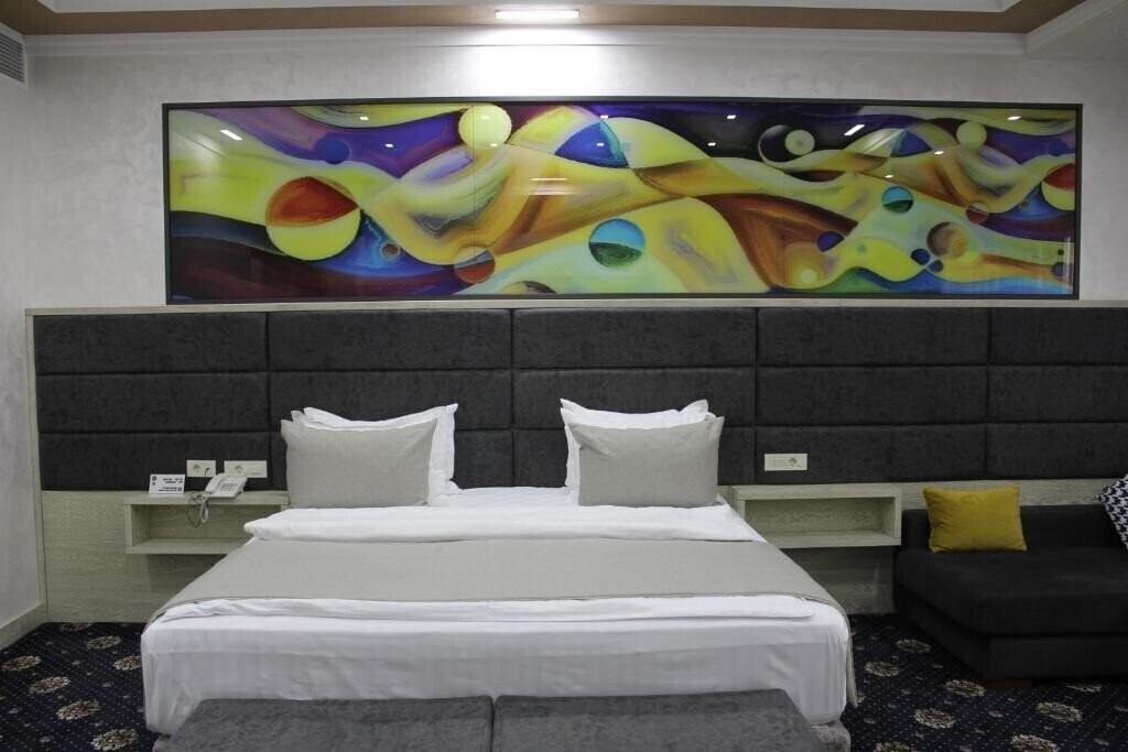 Hotel Erebuni Hotel 3*