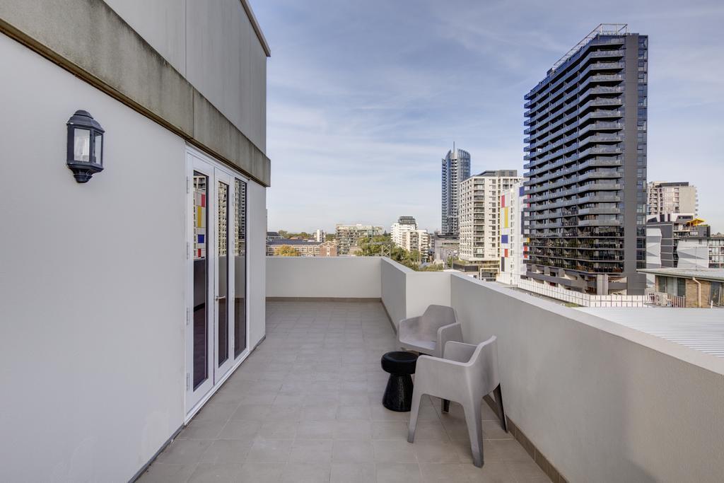 Imaginea Adina Apartment South Yarra 4*