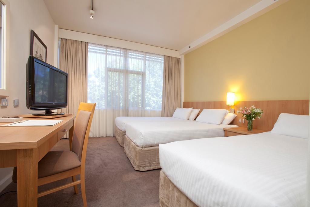 Imaginea Mercure North Melbourne 4*