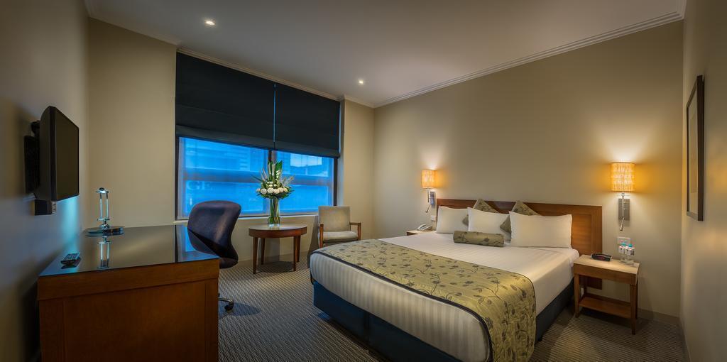 Fotografii Quality Hotel Batman'S Hill On Collins 4*