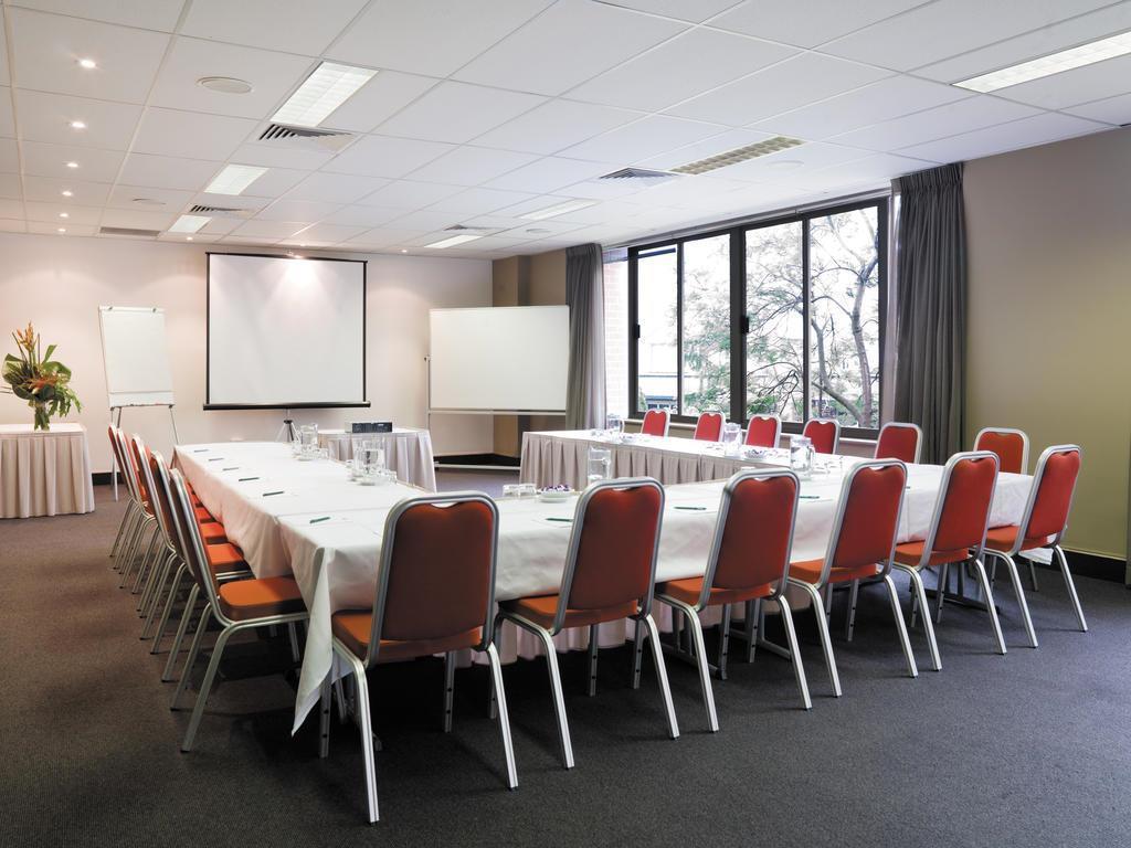 Imaginea Adina Apartment Hotel Sydney, Crown Street 4*