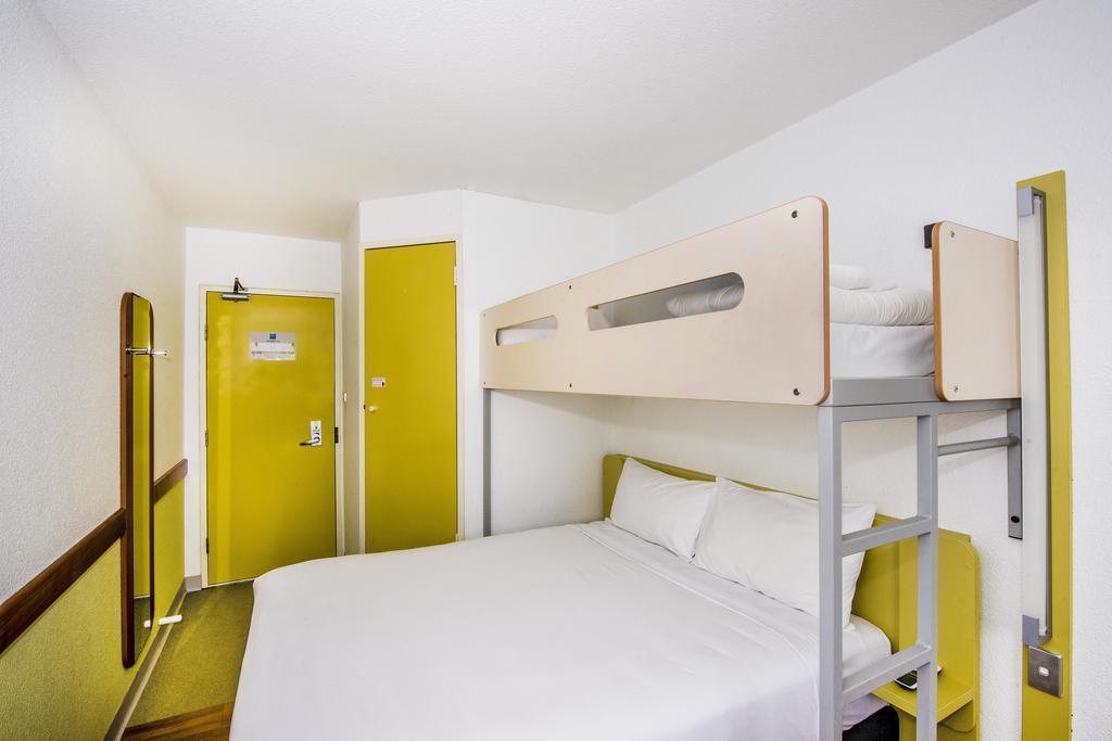 Imaginea Ibis Budget St Peters 2*