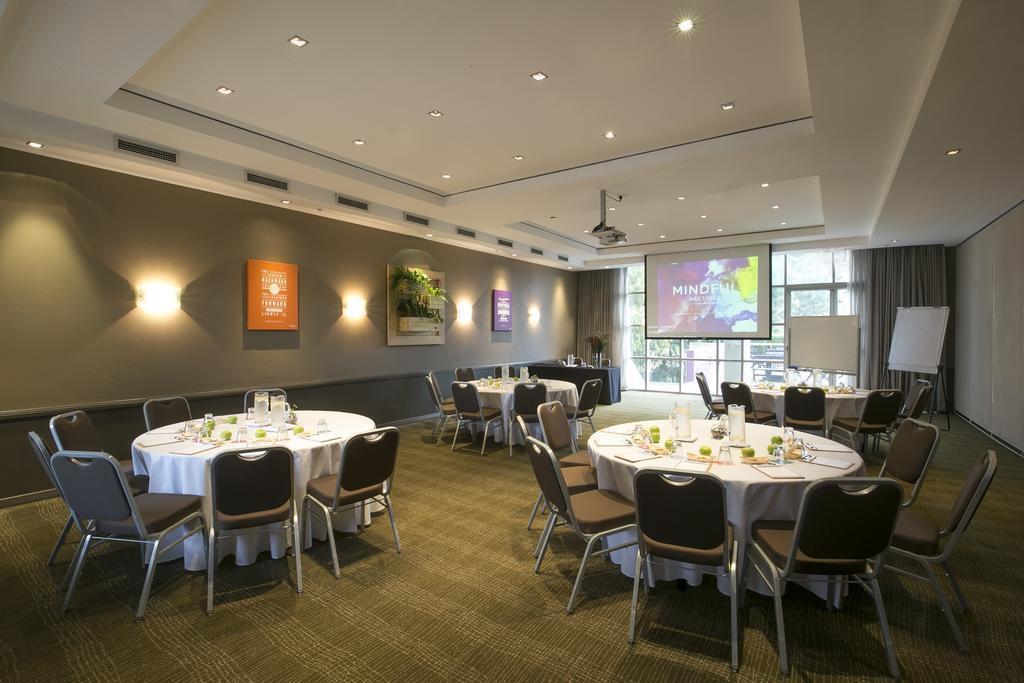 Imaginea Mercure Sydney Parramatta 4*