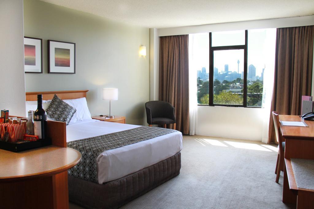 Отель Rydges Camperdown 3*