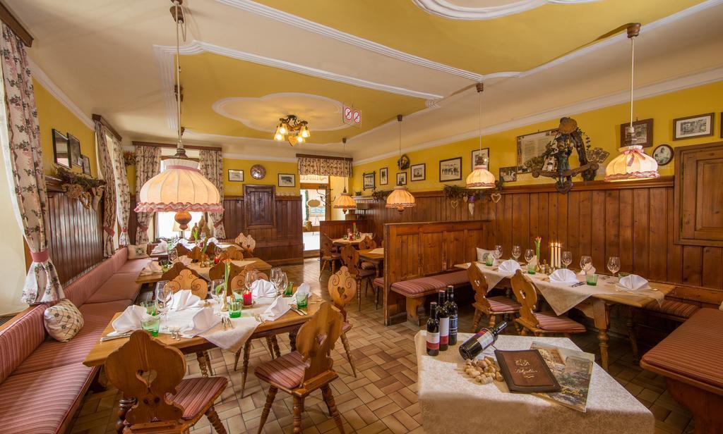 Отель Hotel Lebzelter 3*