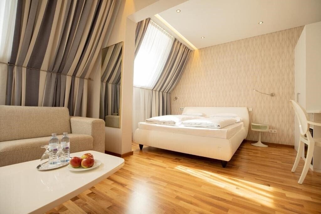 Отель Gollner 4*