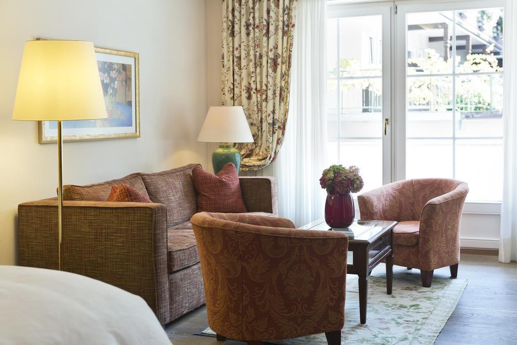 Отель Neuhaus 4*