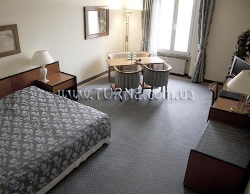 Отель Grand Hotel Wiesler 5*