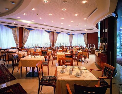 Отель Stoiser Graz 4*