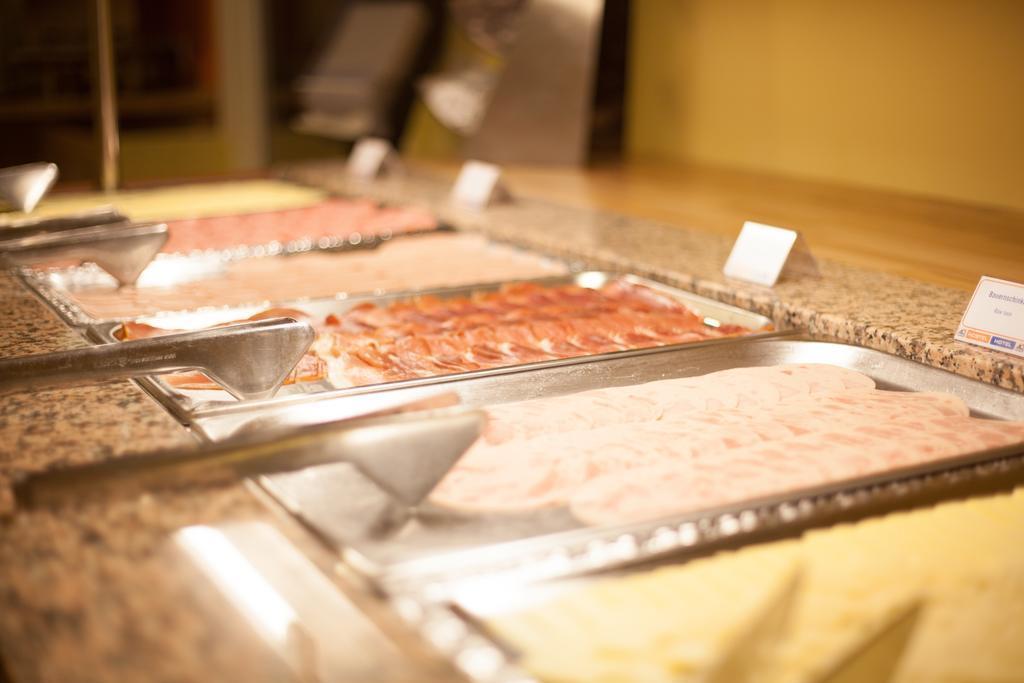 Изображение A&O Wien Hauptbahnhof 2*