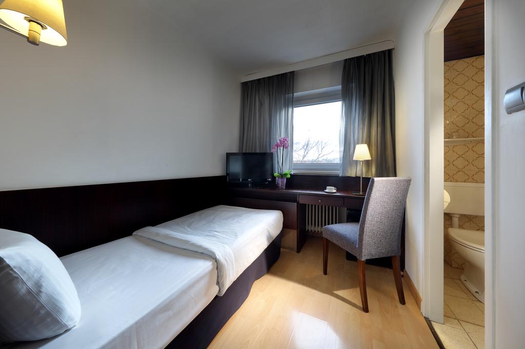 Картинка Hotel Mate Dependance 2*