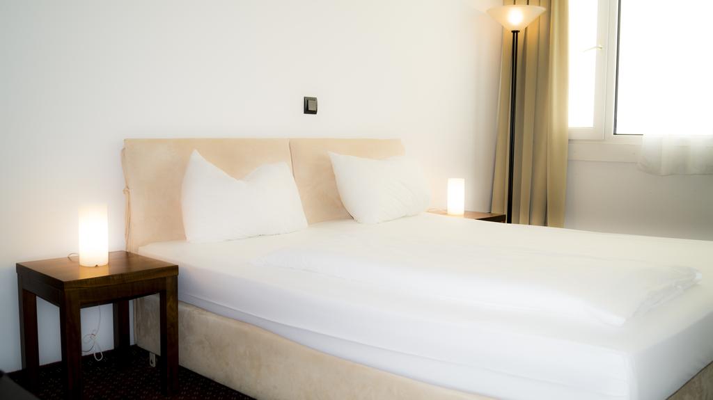 Фото Hotel Hillinger 3*