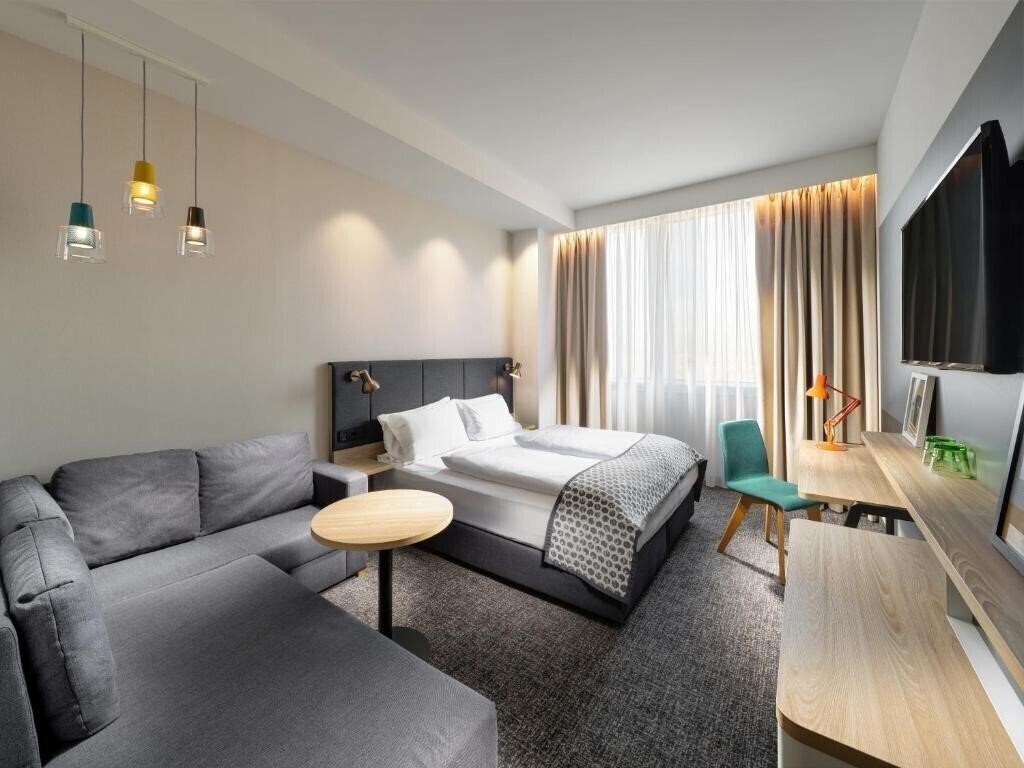 Картинка Holiday Inn Vienna South 4*