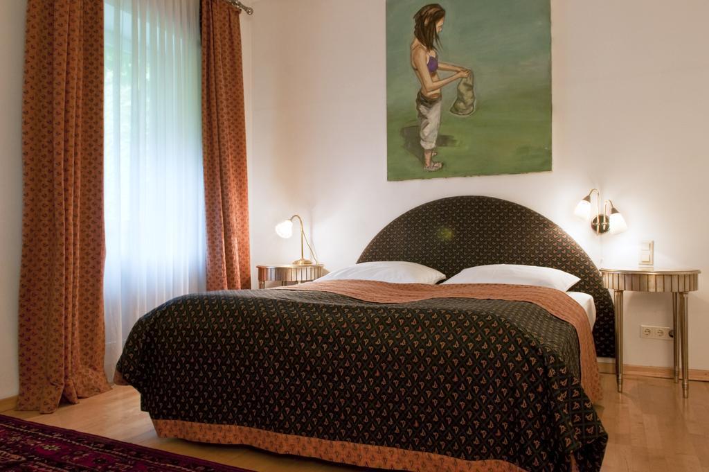 Отель Kunsthof 3*