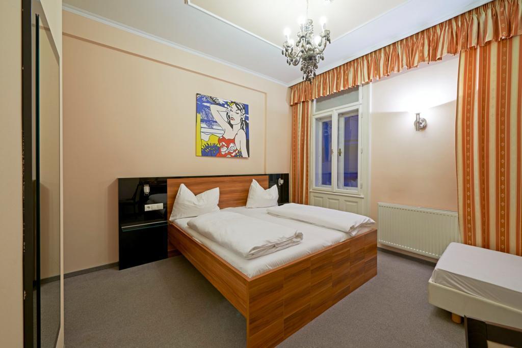 Картинка City Rooms 3*