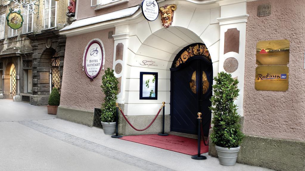 Отель Radisson Altstadt 5*