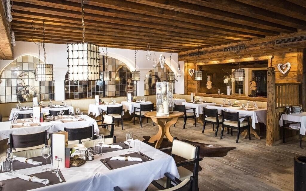 Изображение Alpenhotel… Fall In Love 4*