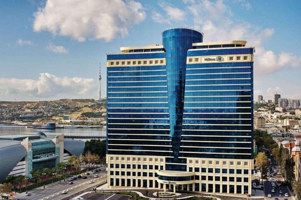 Hotel Hilton Baku 5*