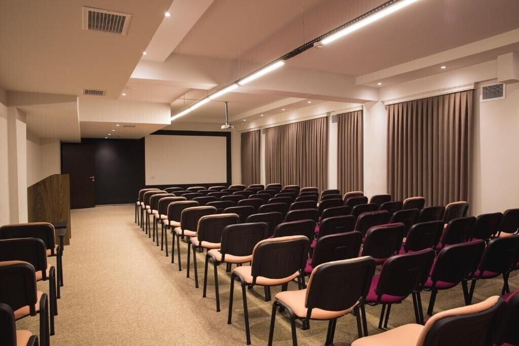 Imaginea West Shine Hotel 4*