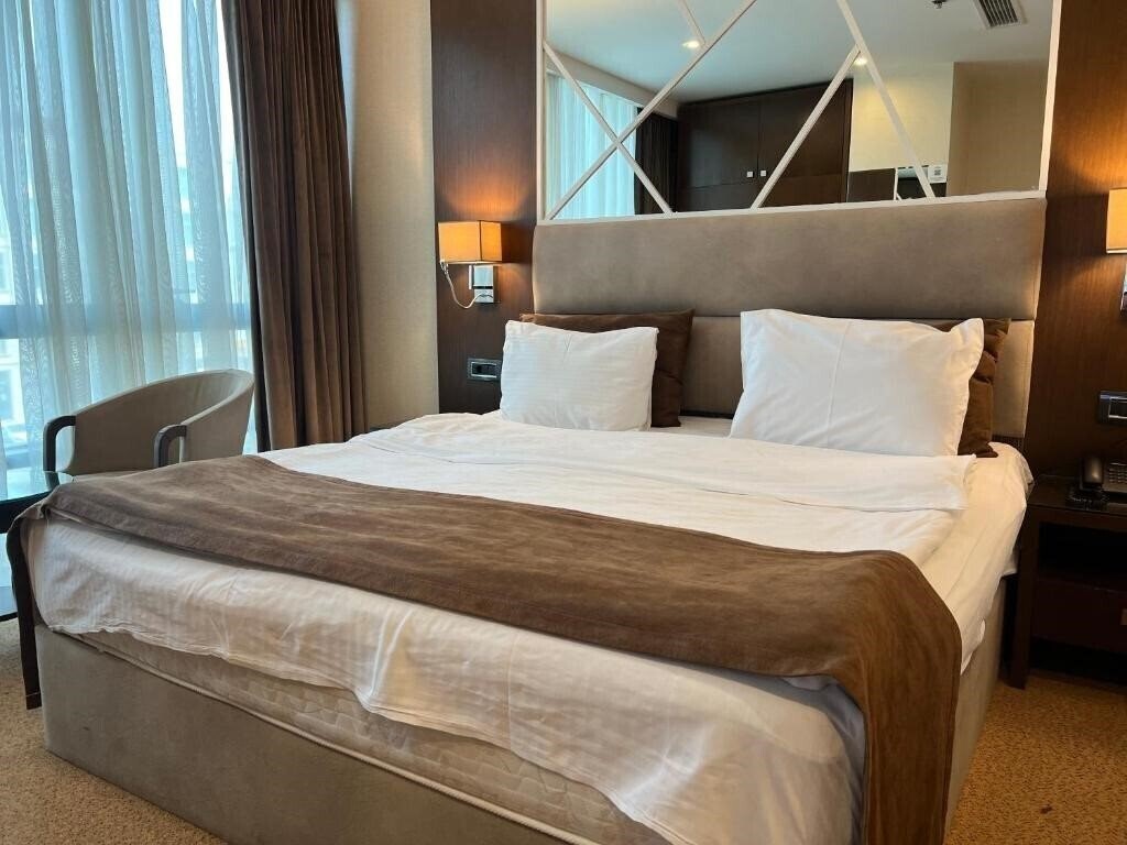 Fotografie Diamond Hotel Baku 4*