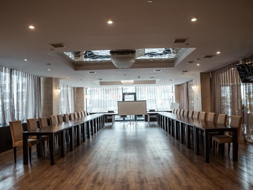 Imaginea Diamond Hotel Baku 4*