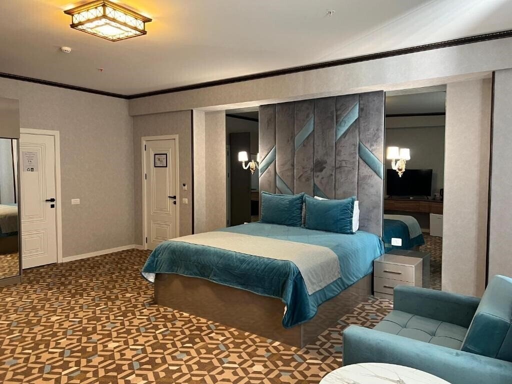 Imaginea Alison Hotel Baku 4*