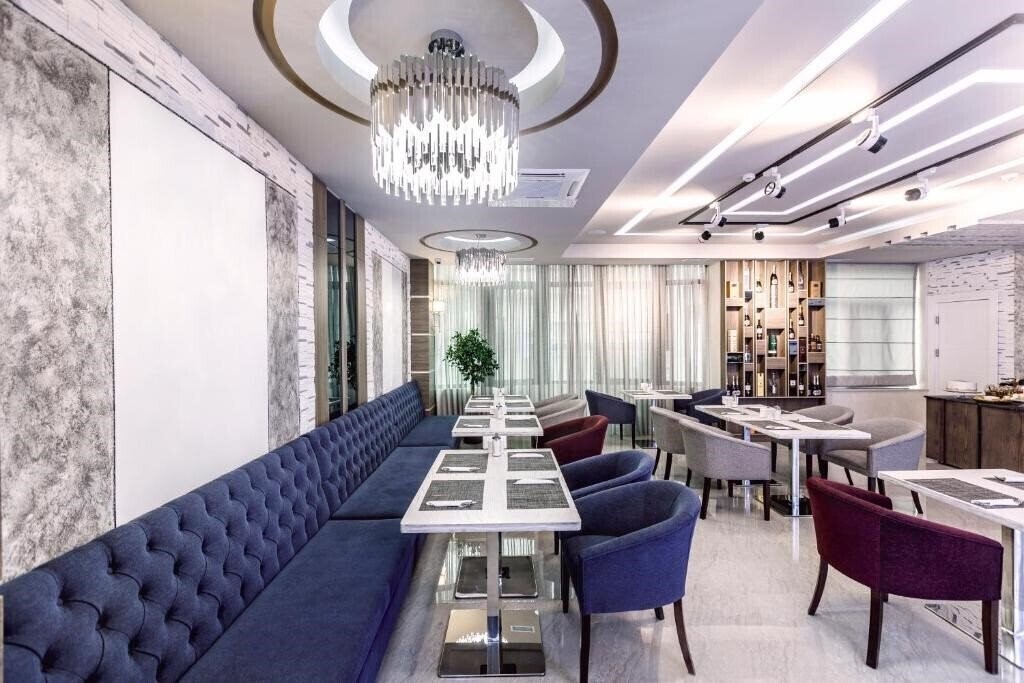 Imaginea Parallel Hotel 3*