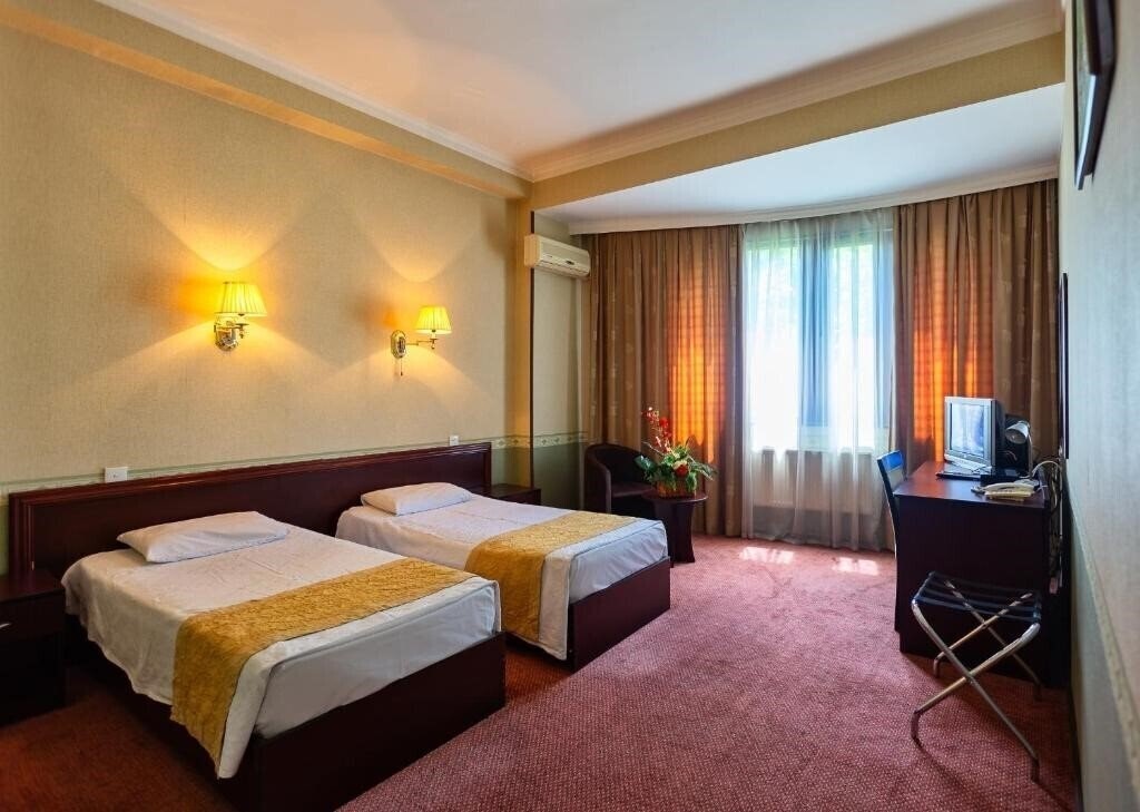 Fotografie Diplomat Hotel Baku 3*