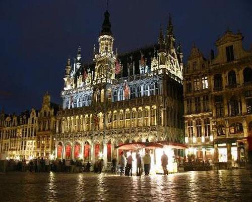 Отель NH City Center 4*