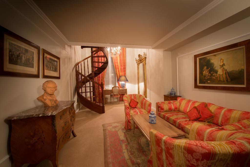 Фото Manos Stephanie 4*