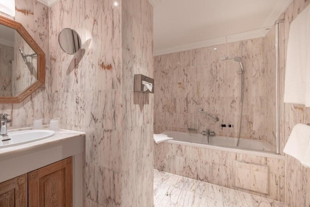 Fotografie Manos Stephanie 4*