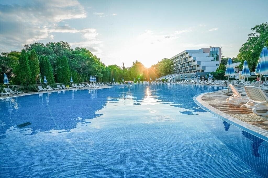 Отель Calimera Ralitsa Superior (ex. Primasol Ralitsa Superior, Primasol Ralica Superior Club, Primasol Ralitsa Superior Garden) 3*