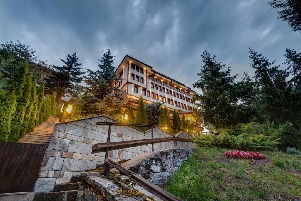 Imaginea Shiroka Laka Hotel 4*