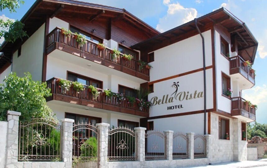 Отель Bella Vista 3*
