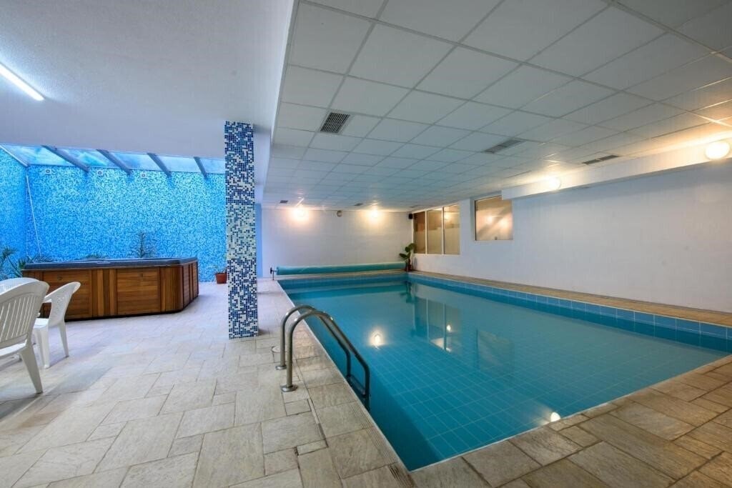 Imaginea Kap House Family Hotel 3*