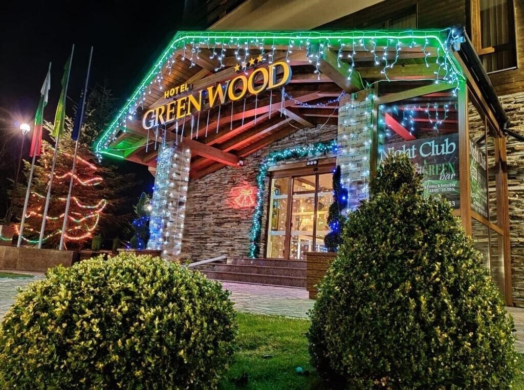 Hotel Green Wood 4*