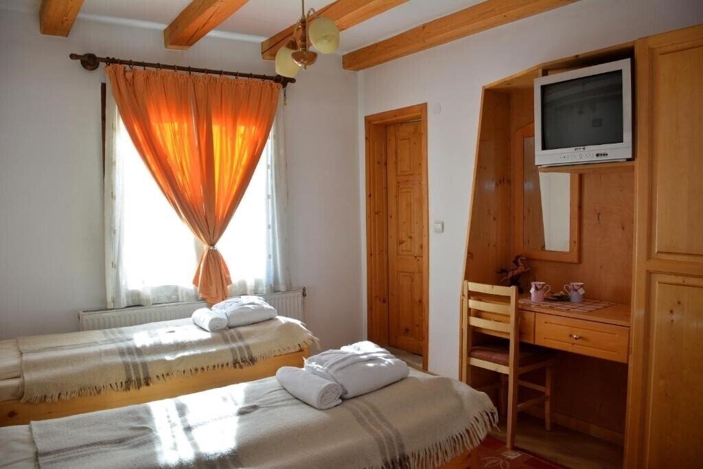Imaginea Trenchova Guest House 3*