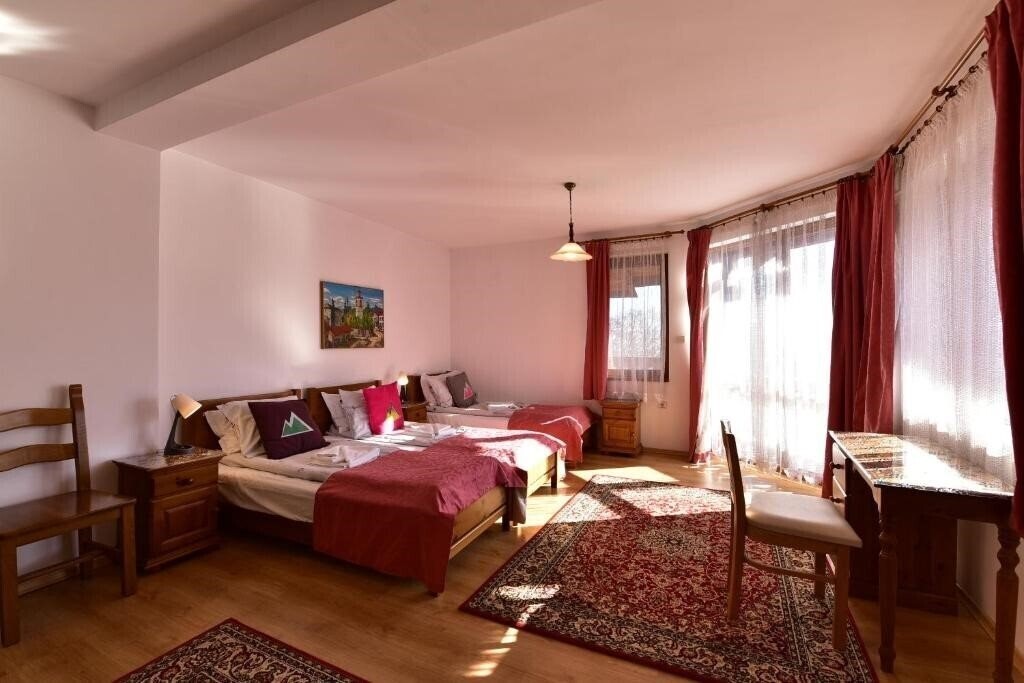 Imaginea Hotel "Chalet Diana" 2*