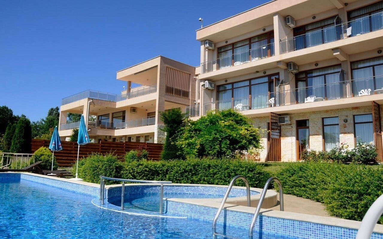 Hotel Brigantina 3*