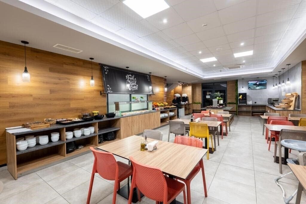 Картинка Hotel Avenue Burgas (ex. Avenue) 3*