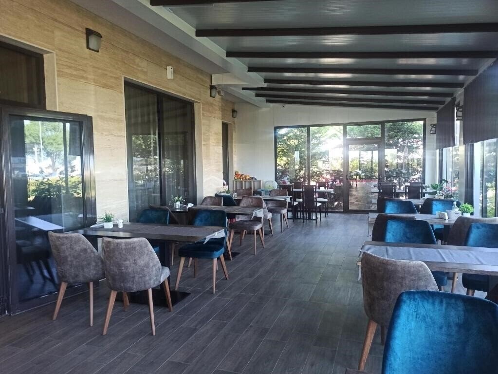 Imaginea Magnific 1*